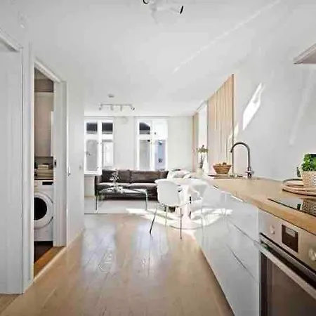 Private With Balcony In Apartment Stavanger