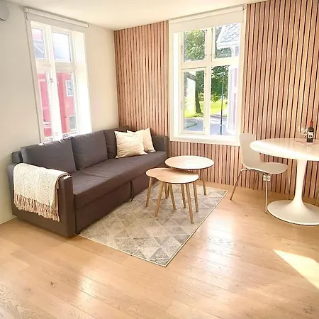 Apartment Private With Balcony In